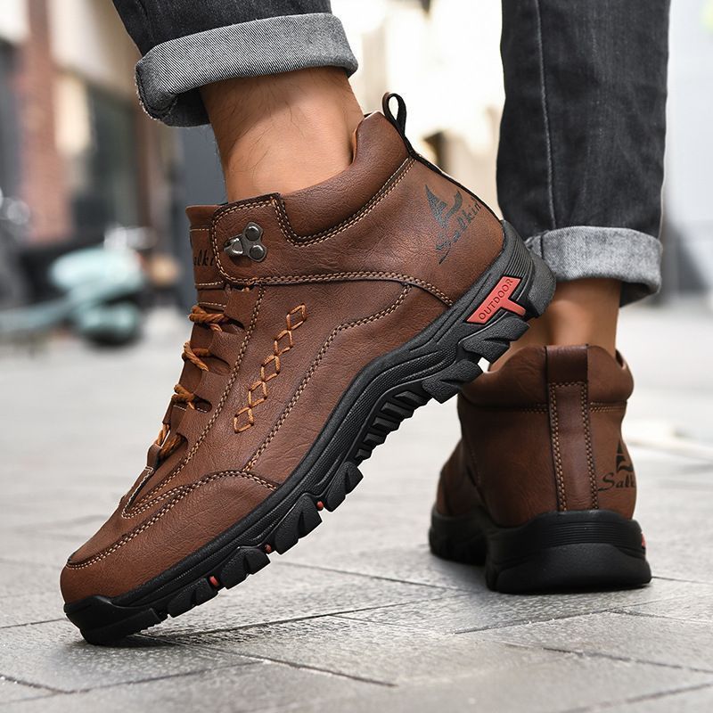 ⏰Limited-Time 70% OFF – Men’s Orthopedic Handmade Leather Driving Boots–Pressure Relief, Waterproof, Slip-Resistant, Wide Toe, Arch&Ankle Support for Everyday & Travel